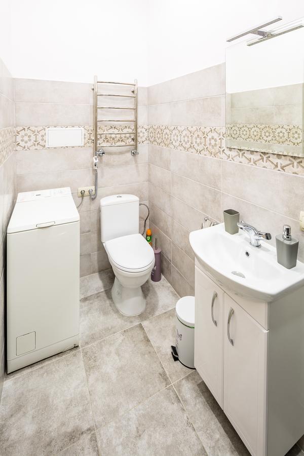 #1 Apartment Lviv Exterior foto